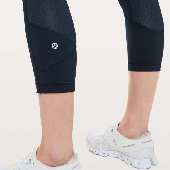 Lululemon Pace Rival Crop *Full-On Luxtreme 22" — Navy - Picture 3 of 12